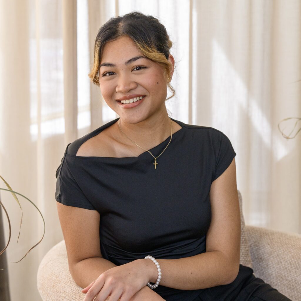 Priya, Lernende Coiffeuse bei Hairseason in Oberuzwil und Art & Technik in Wil, 2. Lehrjahr